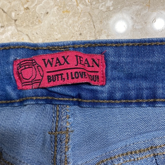 WAX JEAN Womens shorts - Picture 3 of 4